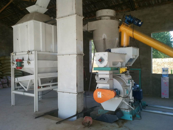 秸稈顆粒機(jī) 秸稈顆粒機(jī)